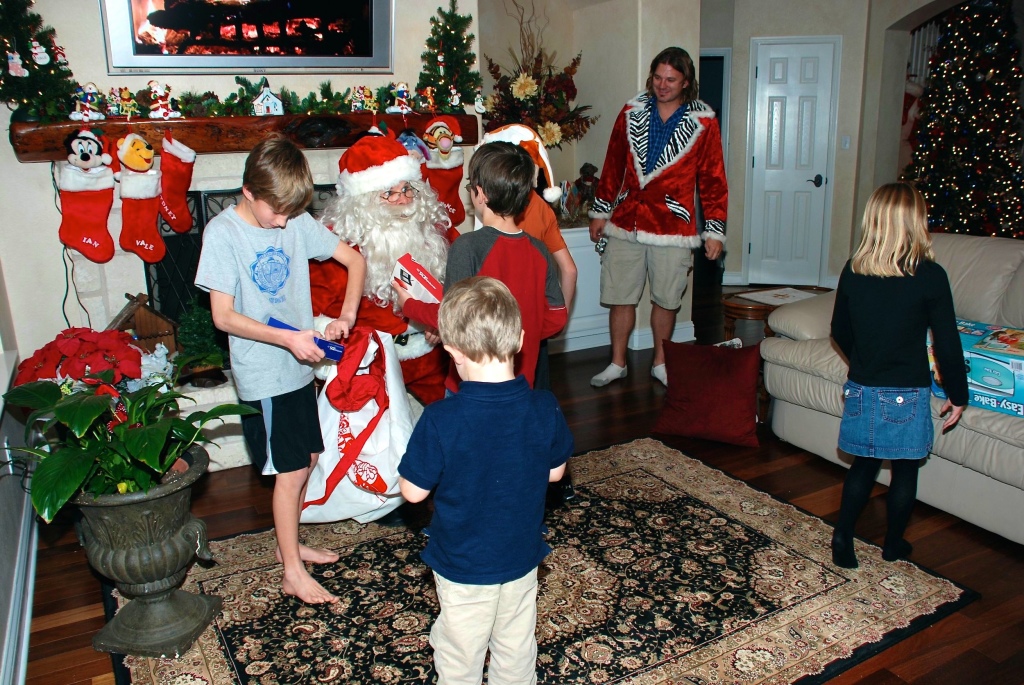 Hildebrand Christmas ScreenSaver/1024x768_2008-12-24-32 Christmas Eve J&J.jpg